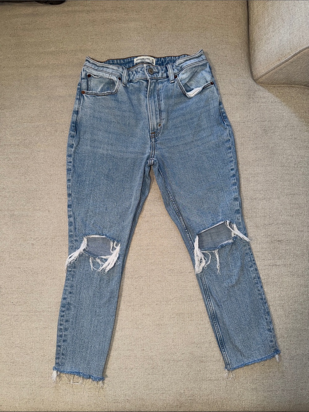 Classic High-Rise Distressed Women's Jeans in Light Blue